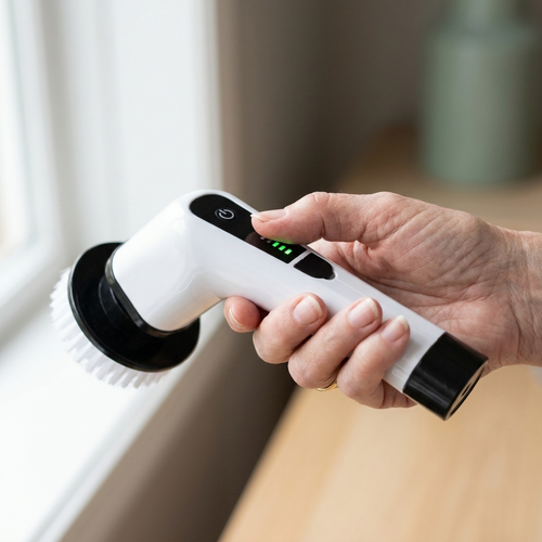 Wieldy™ Senior Cleaning